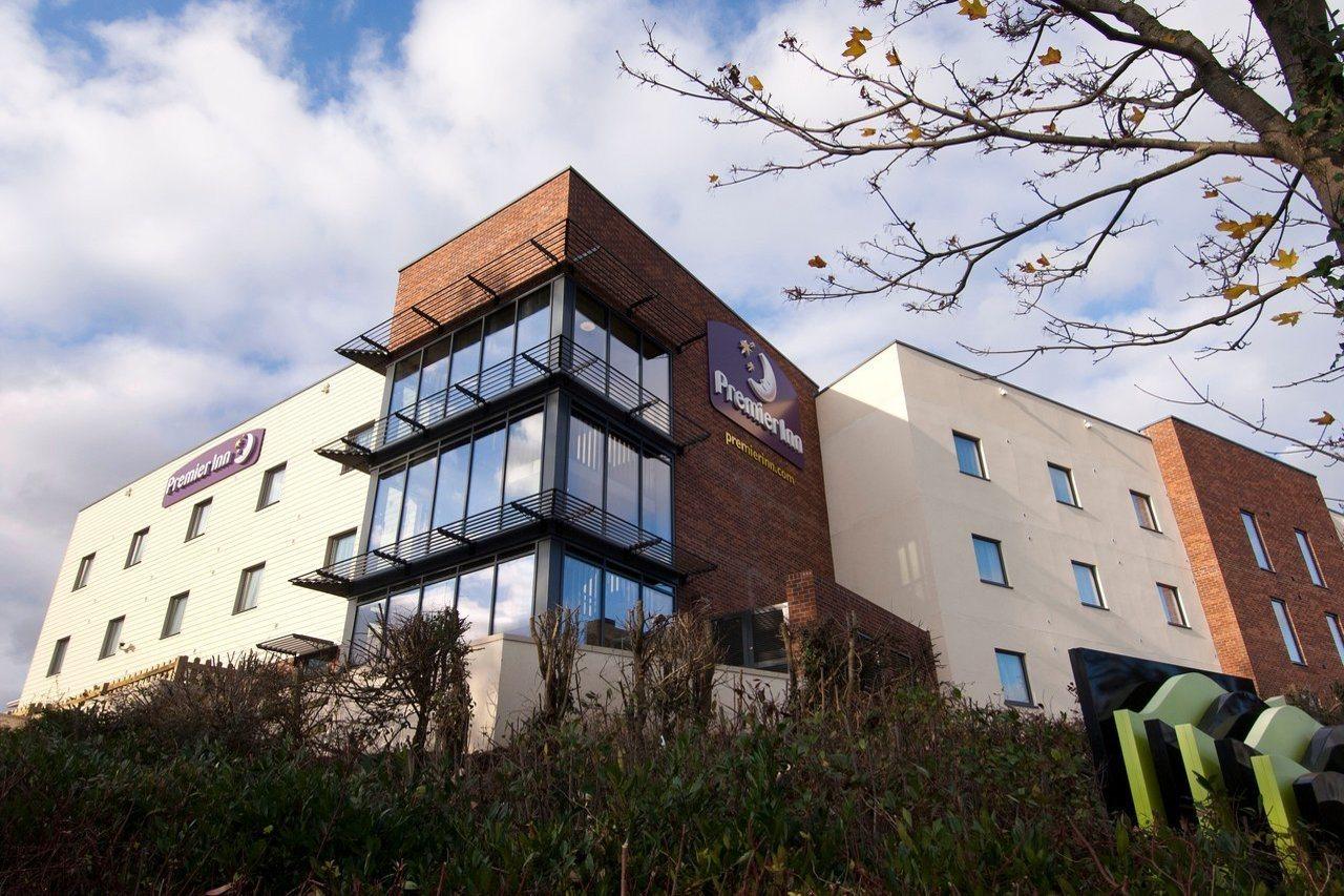 Premier Inn Exeter Exterior photo