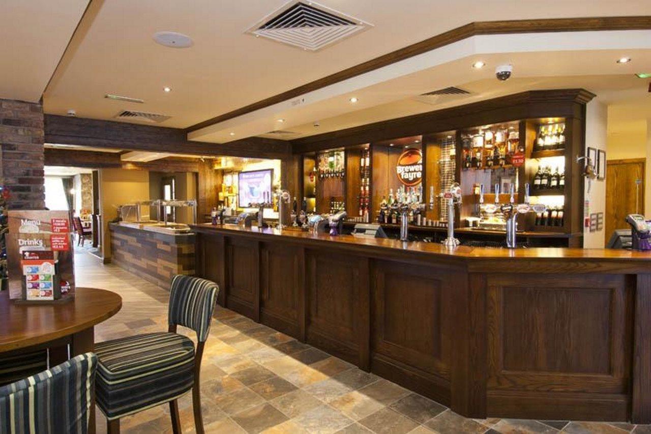 Premier Inn Exeter Exterior photo